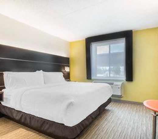 Holiday Inn Express & Suites - Albany Airport - Wolf Road, an IHG Hotel