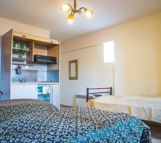 Studios Arabas