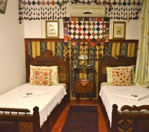 Homeros Pension & Guesthouse
