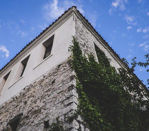 Berat Backpackers Hostel