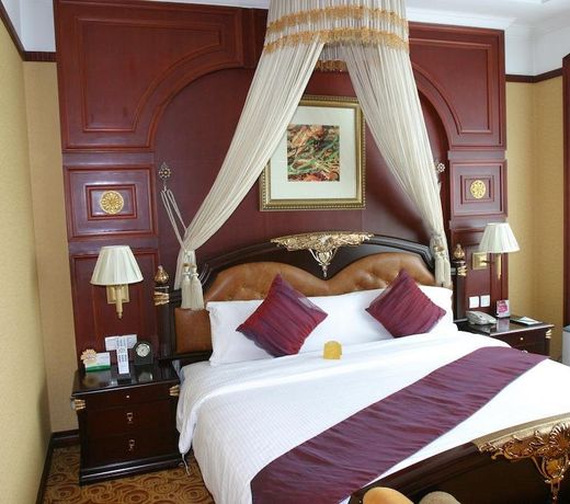 Grand Soluxe Hotel