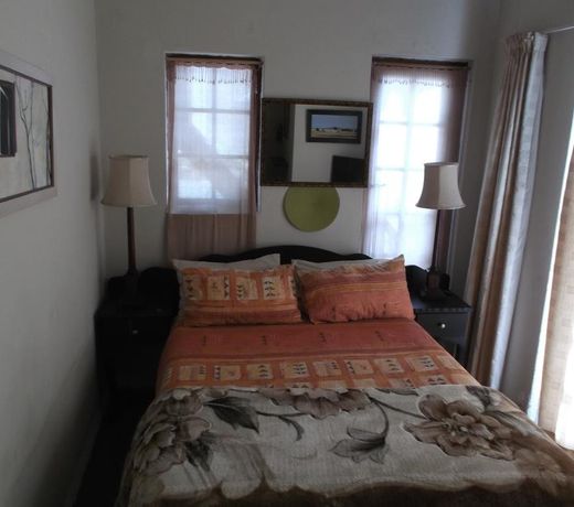 HomeBase Melville - Hostel