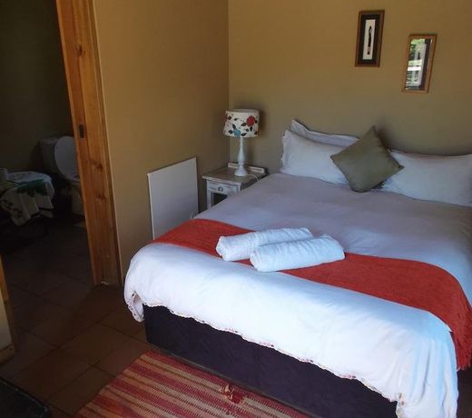 Fairy Knowe Backpackers