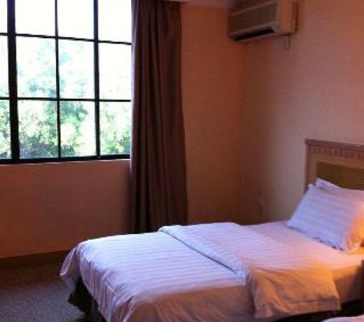 Seri Borneo Hotel