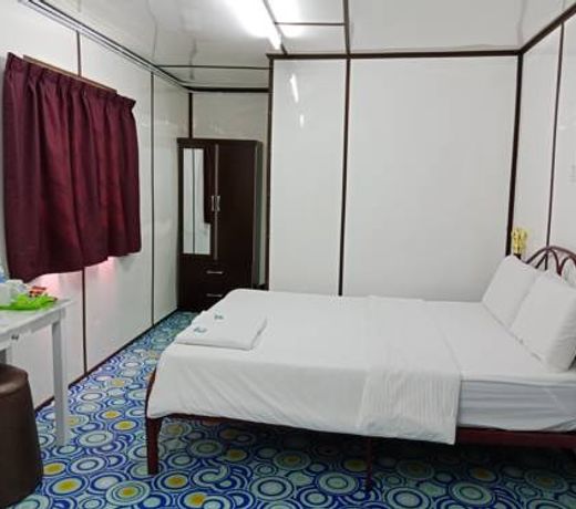 OYO 90037 The 7 Lodge Tambunan