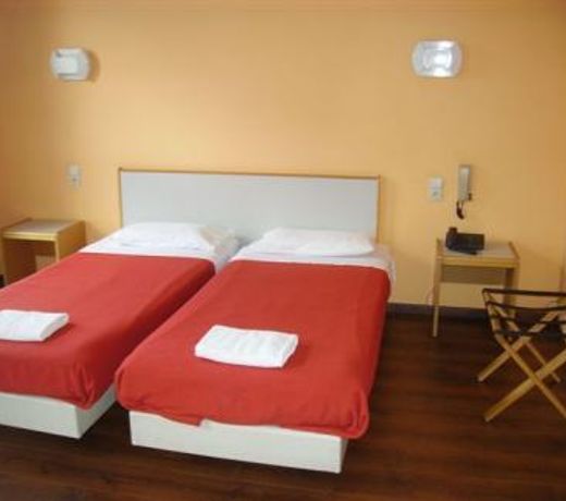 Elliniko Hotel & Restaurant