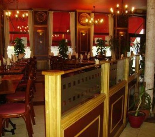 Elliniko Hotel & Restaurant
