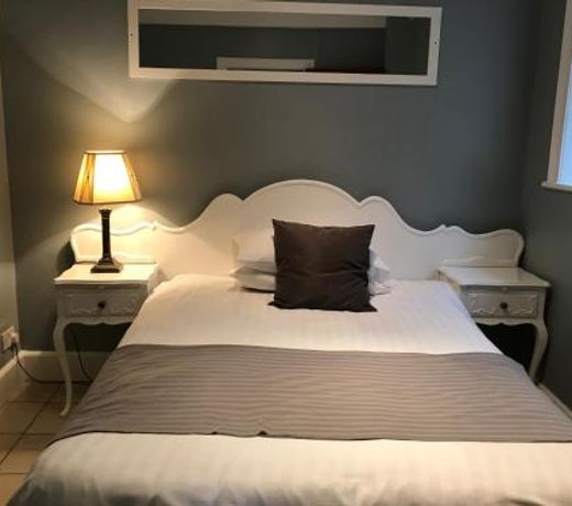 Clifton Hotel