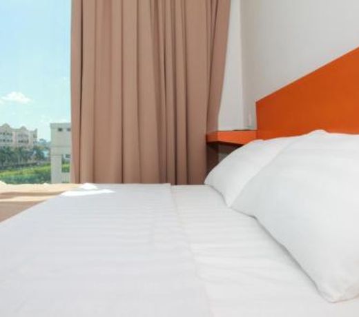 1 Hotel Kuchai Lama