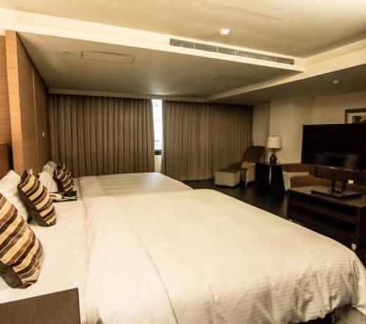 Katherine Plaza Hotel