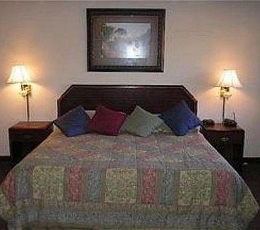 COMFORT INN GLOBE