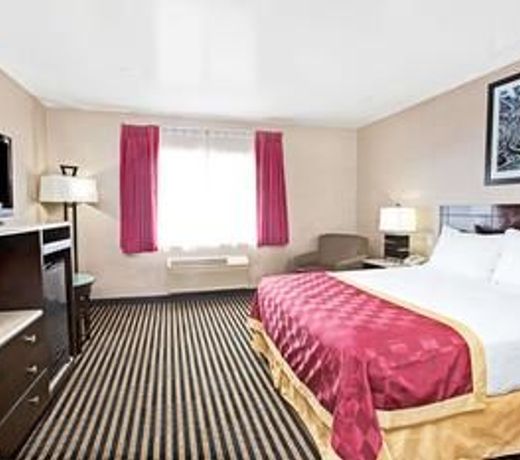 Ramada by Wyndham Marina del Rey