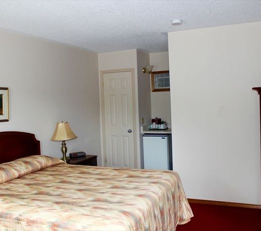 Swan Motel