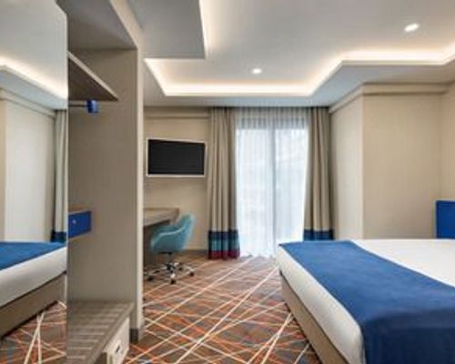 Tryp by Wyndham Istanbul Taksim - Стамбул - фото 1