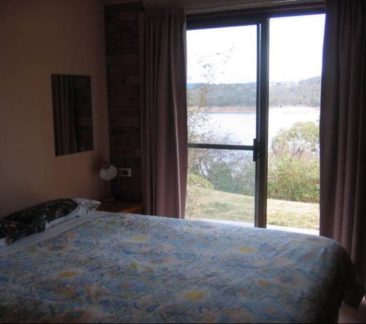 Pontis Lodge Waterfront Apartment