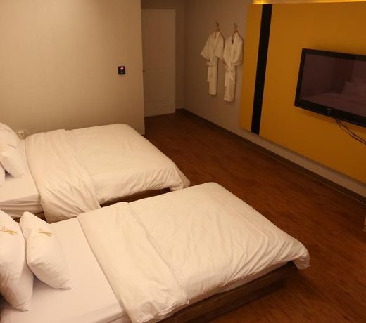 Java Hotel