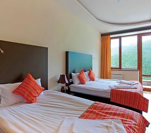 Ani Resort