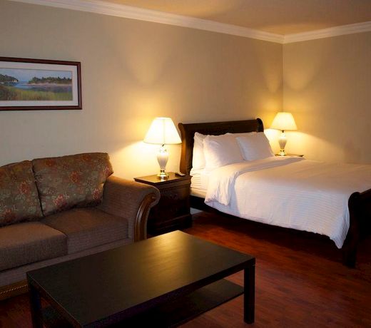 Guest Inn & Suites
