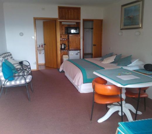 Rocky Glen Retreat King Island