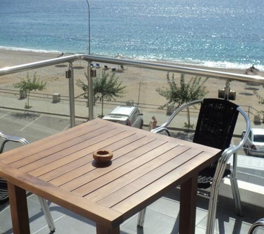 GOLDEN BEACH
