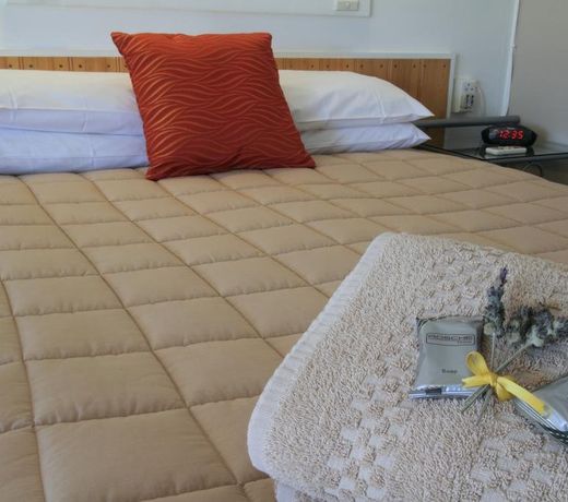 Motel Maclean