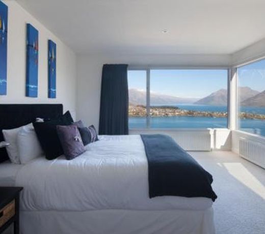 Star Lane by Amazing Accom