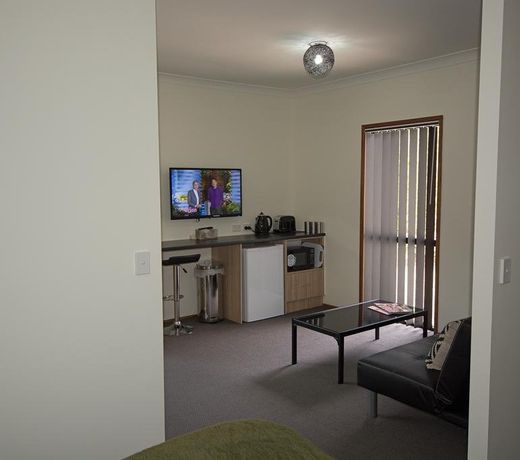 GOLD COAST B N B