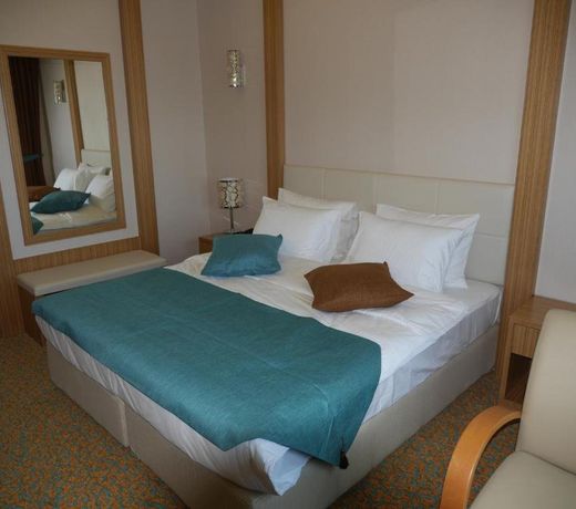 Tasar Royal Hotel
