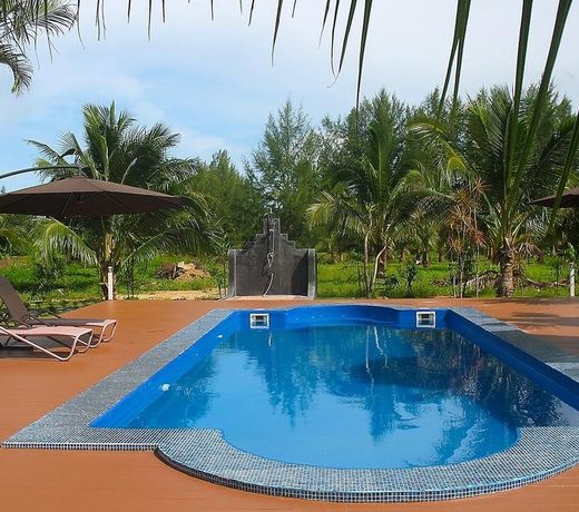 Hongte Khaolak Resort