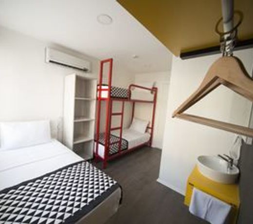 Piano Hotel