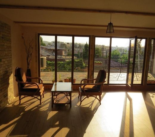 Kutaisi Center Guesthouse