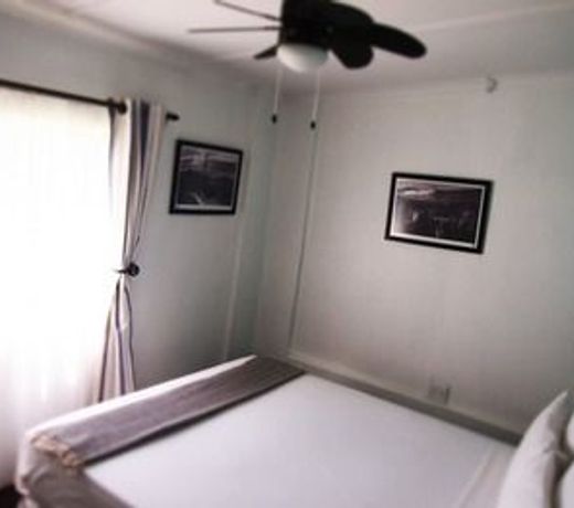 Umzumbe Surf House