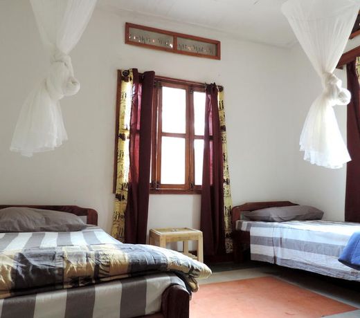 Ewaka Guesthouse and Backpackers