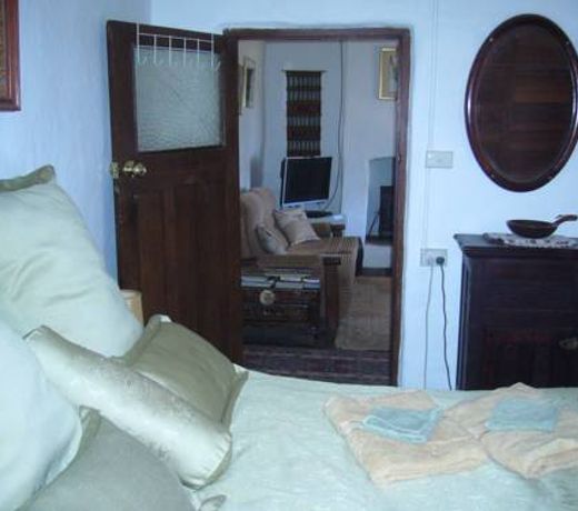 Mooniemia Farmhouse Bed and Breakfast
