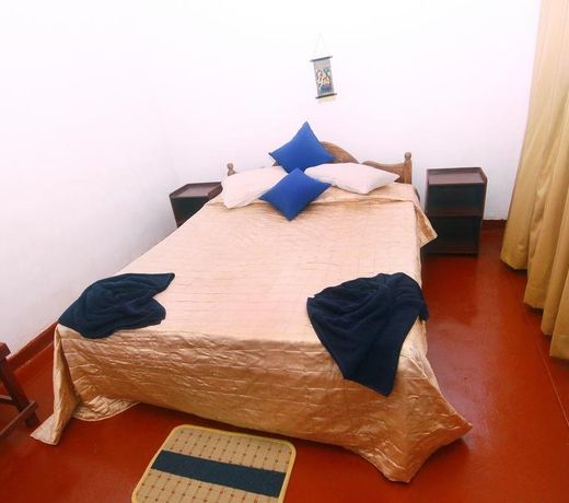 D Tours Home Stay