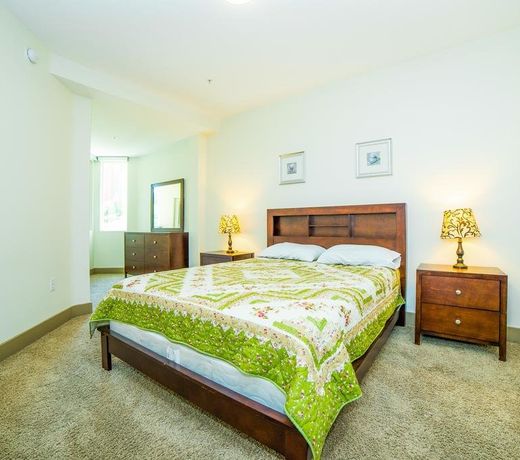 SUNSET SUITES