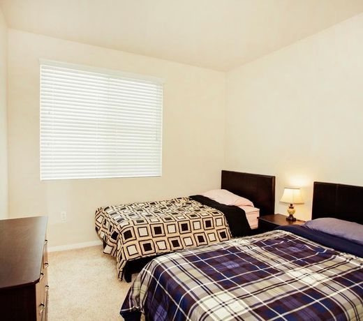 SUNSET SUITES