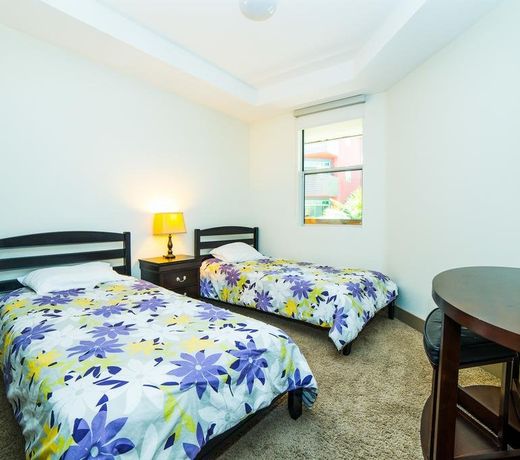 SUNSET SUITES
