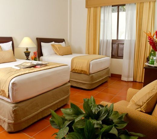 Hotel Los Portales