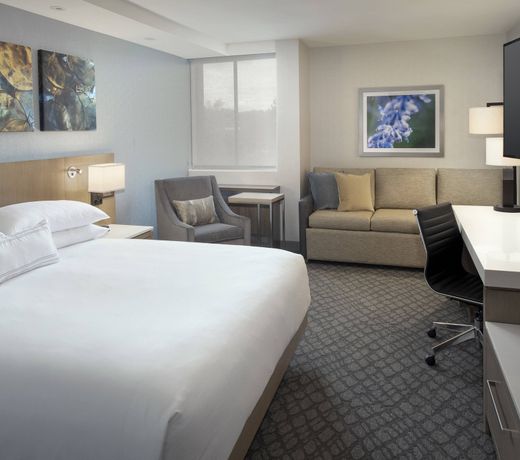 Delta Hotels by Marriott Seattle Everett