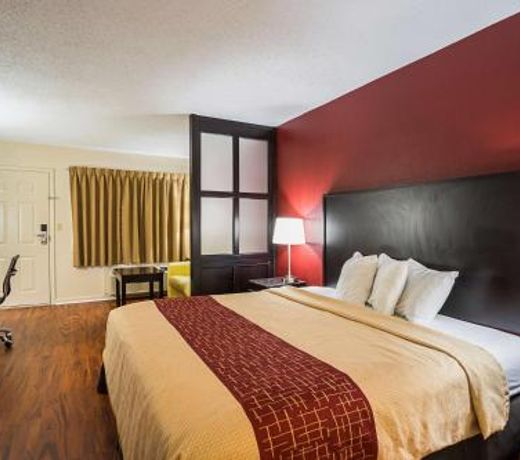 Red Roof Inn & Suites Scottsboro