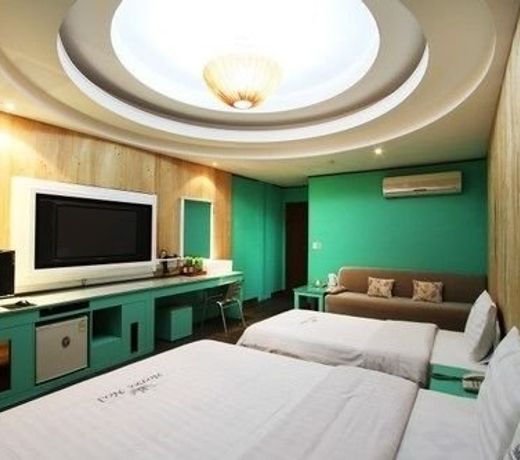 Hotel No.1