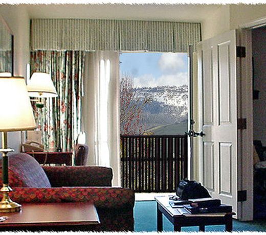 Ashland Hills Hotel & Suites