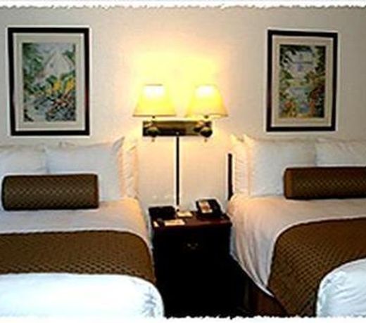 Ashland Hills Hotel & Suites