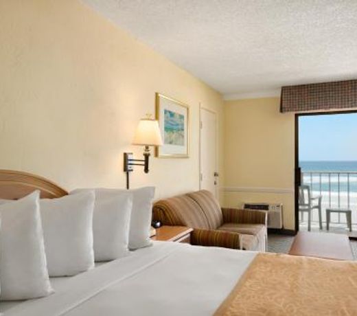 Days Inn by Wyndham Daytona Oceanfront