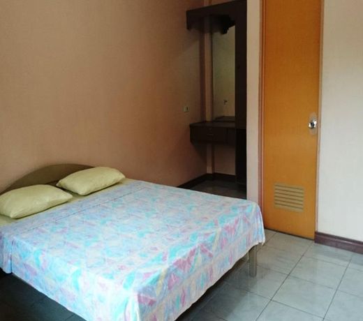 Alona Bamboo House