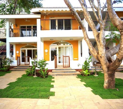 Acron Waterfront Resort