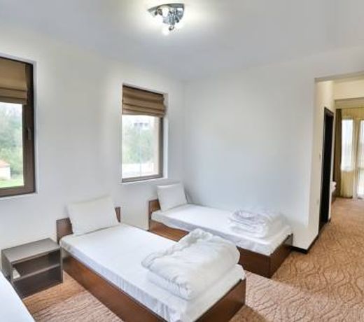 Hotel Champion