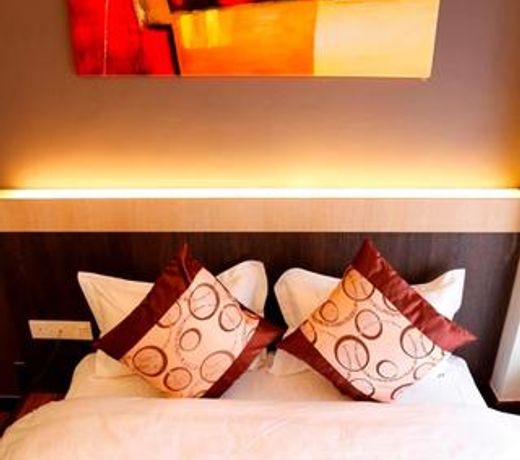 Lot 10 Boutique Hotel