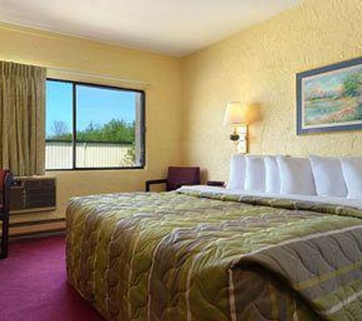 Motel 6 Appleton, WI